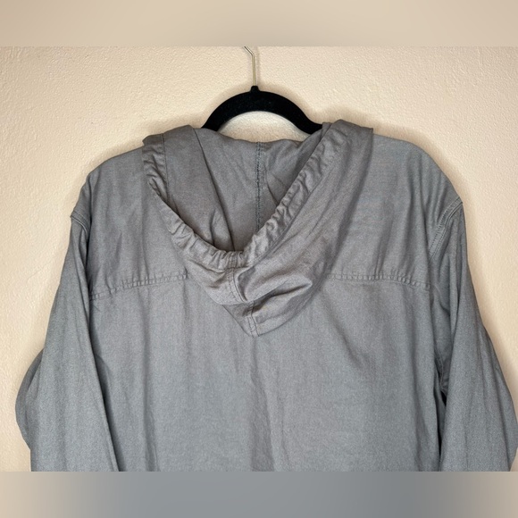 Maurice's Charcoal Plus Size Gray Hooded Shacket NWT Size 1X Lightweight Staple - Picture 13 of 16